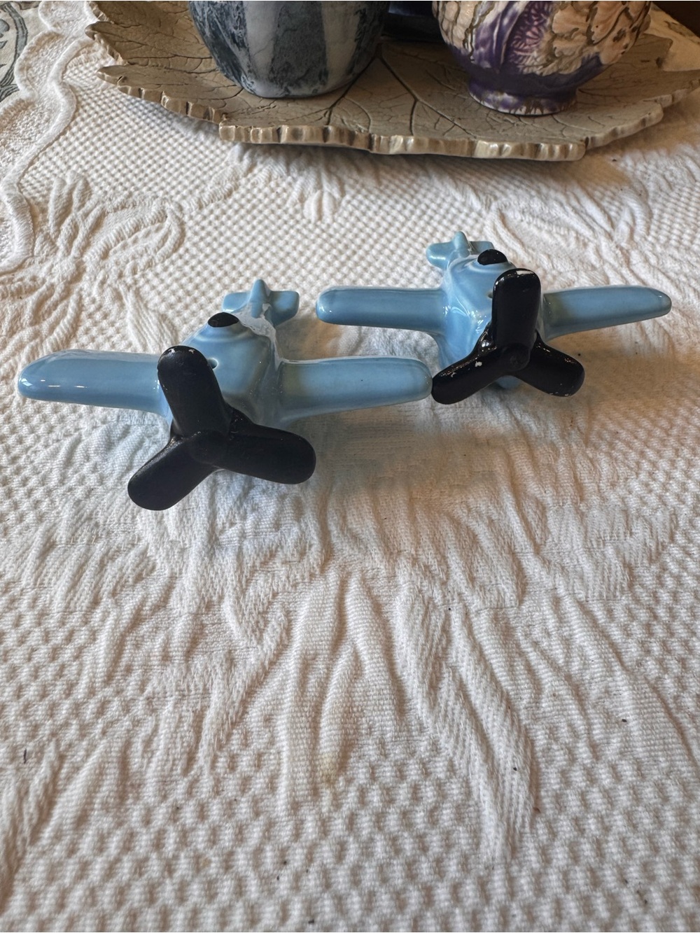 Vintage Ceramic Blue Airplane Salt and Pepper Shakers Aviation Decor Retro - Picture 2 of 15